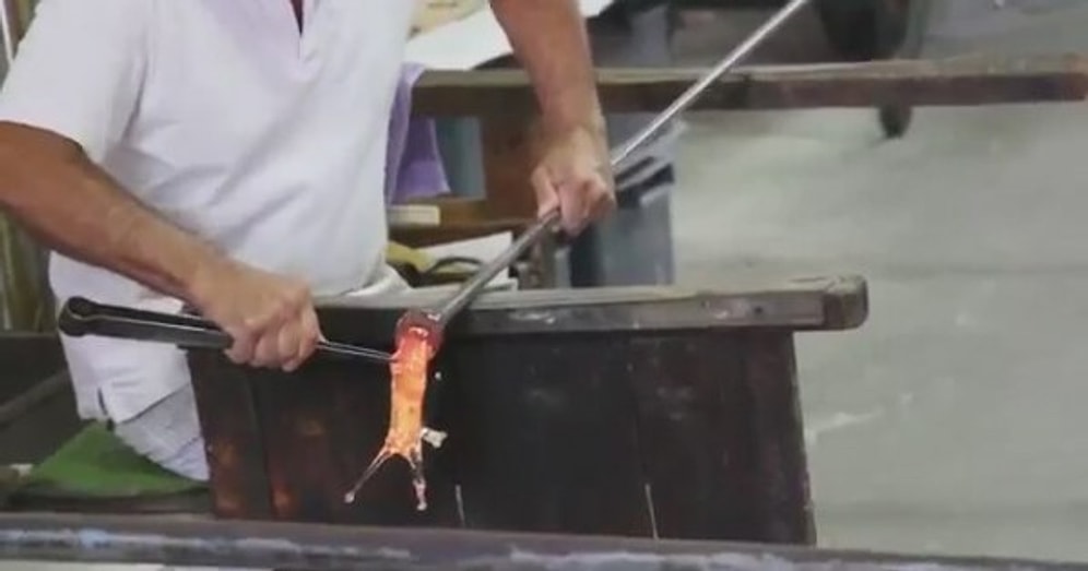 1 Dakikada Erimiş Camdan At Yapımı