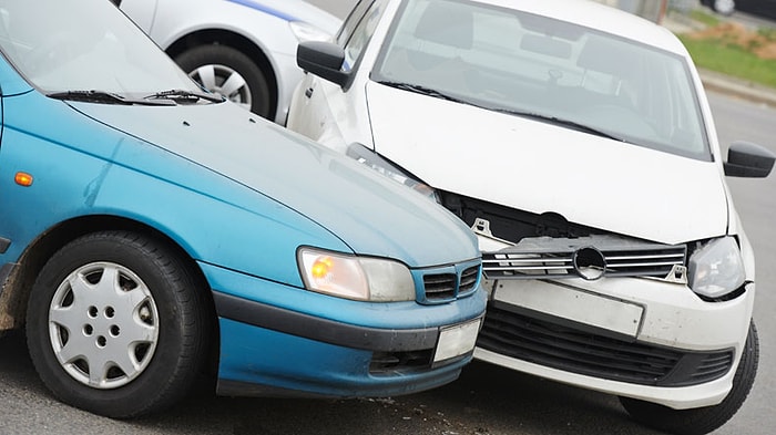 Otomobiller Acil Durumda Çağrı Yapacak