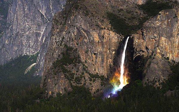 7. Yosemite Ulusal Parkı, ABD