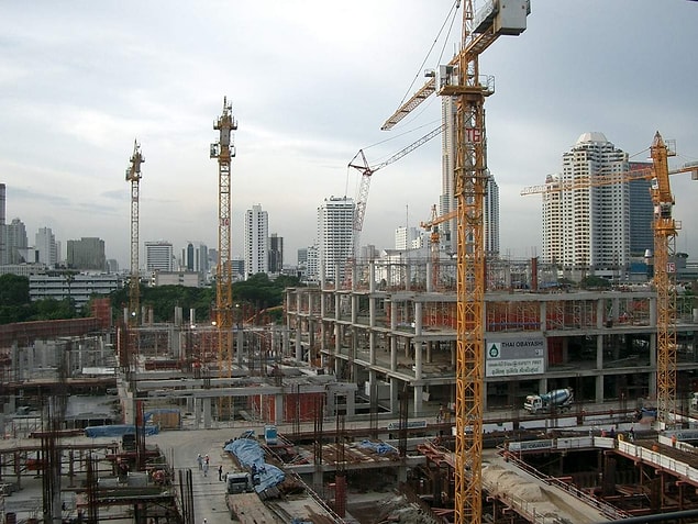 17. "Beton güzeldir" temalı bir slayt gösterisi hazırlayın.
