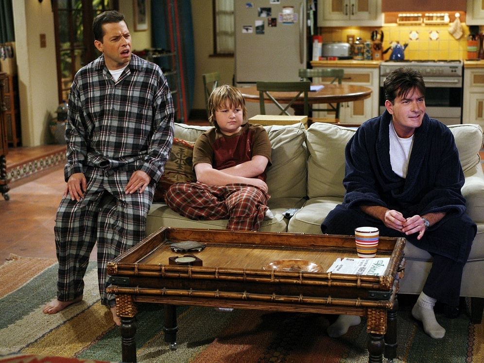 'Two and a Half Men' Ekranlara Veda Ediyor