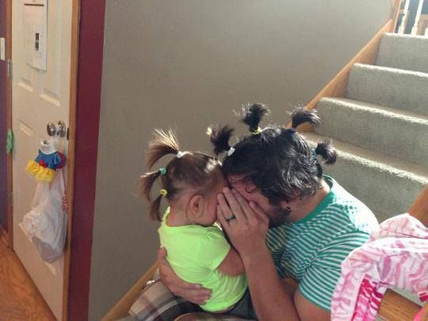 11. Отец следует имиджу своей дочери.