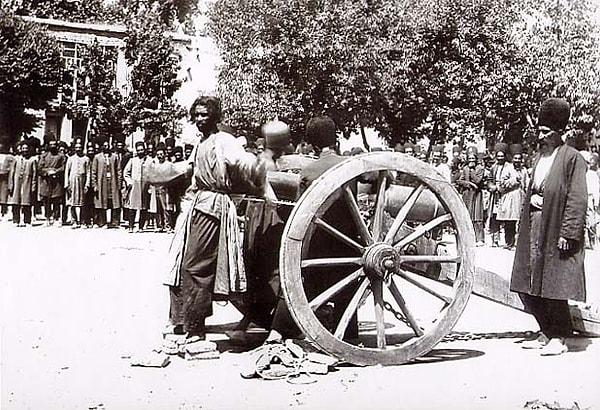 1. İran'da yapılan top mermisiyle idam, 19. yüzyıl sonları