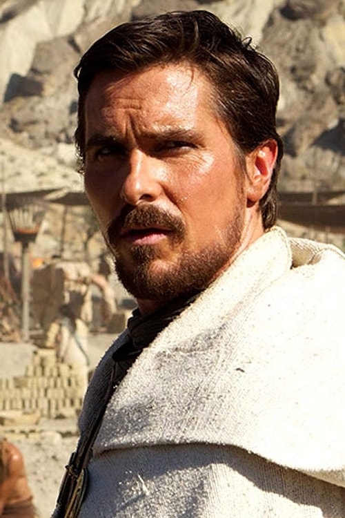Christian Bale 13 yaşında 1987 yapımı Güneş İmparatorluğu'nda başrol oynamıştı. Günümüzde 40 yaşında ve yakında Exodus: Gods and Kings filminde izleyeceğiz.
