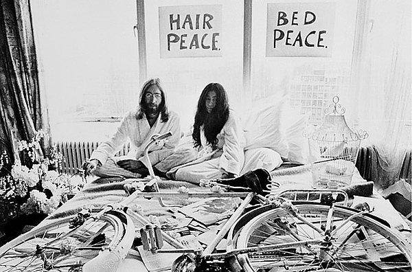 5. John Lennon ve Yoko Ono - Bad-ins For Peace
