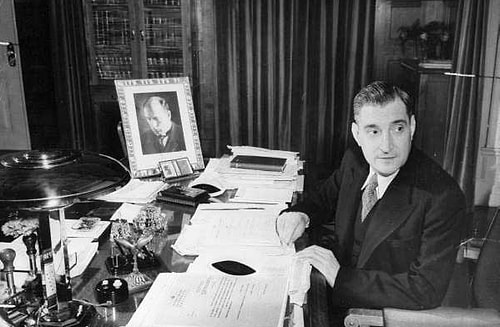António de Oliveira Salazar'ın "Sao Bento Sarayı"