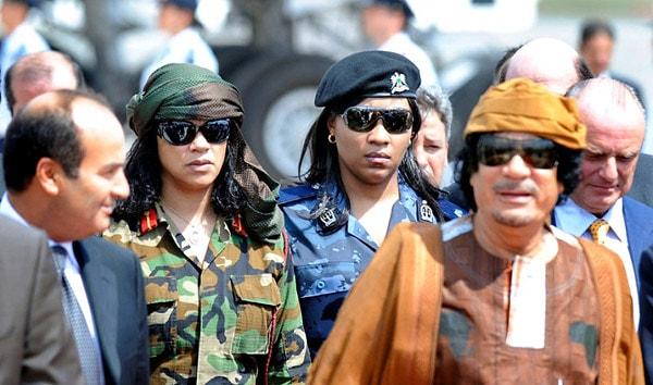 7. Kaddafi'nin bakire korumaları