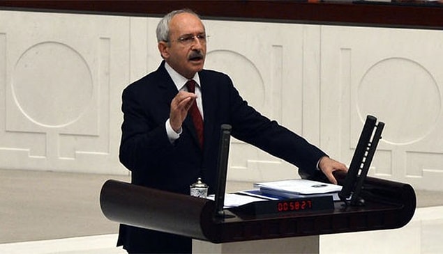 'Türkiye büyük ve güçlü bir ülkedir, her sorunu aşar bu hükümete rağmen...'