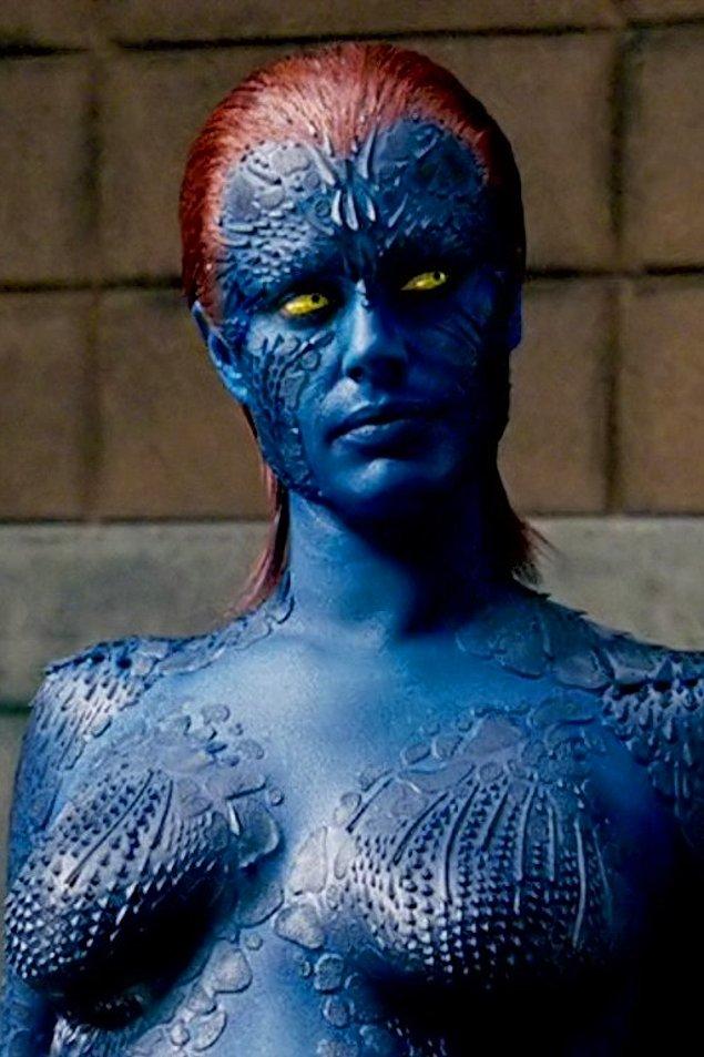 5. The weirdly hot Mystique. First it’s been played by Rebecca Romijn and then Jennifer Lawrence got the role.