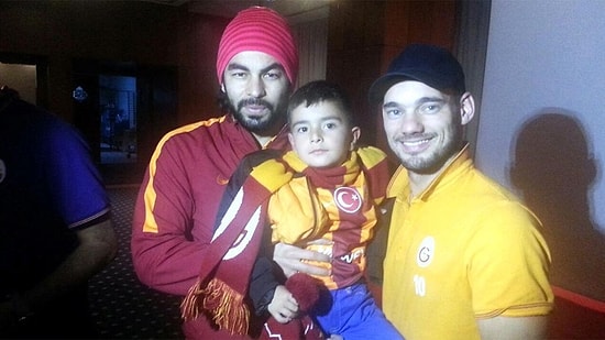 Galatasaraylı Futbolcular Ömer Asaf'ı Unutmadı