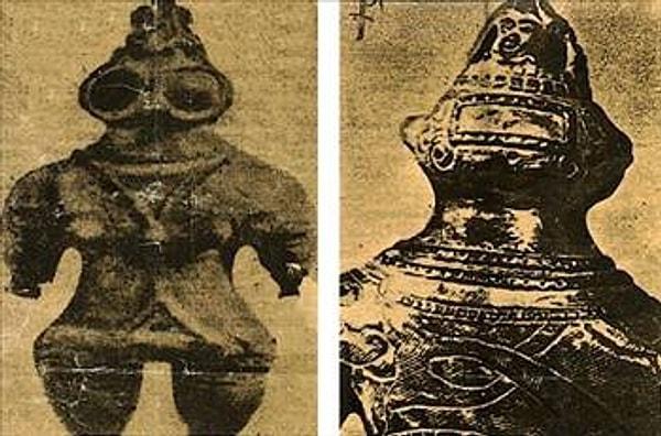 2. Tarih öncesine ait küçük Japon heykelcikleri