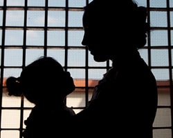 Türkiye Genelinde 7 Kadın Cezaevinde Anneleri ile birlikte yaşayan 0-6 yaş çocukların anaokullarını iyileştirme projesi: "İçerde çocuk var"