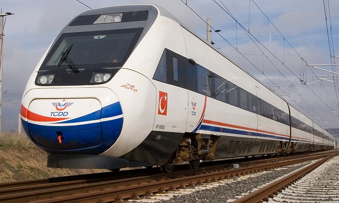 Yüksek Hızlı Tren'de Alkol Servisi Kaldırıldı