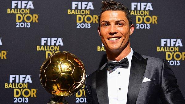2. Dünyada Yılın Futbolcusu; Ronaldo
