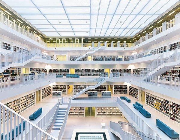 4. Stuttgart Şehir Kütüphanesi, Almanya