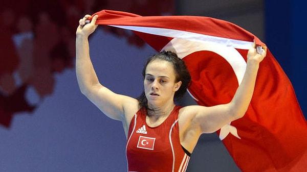 11. Milli güreşçi Elif Jale Yeşilırmak, 58 kiloda bronz madalya kazanarak, dünya şampiyonalarında madalya kazanan ilk Türk kadın güreşçi oldu.