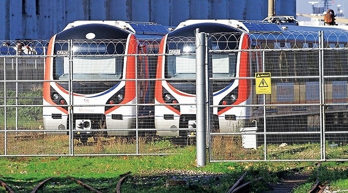 Marmaray İçin Alınan 38 Tren Çürümeye Terkedilmiş