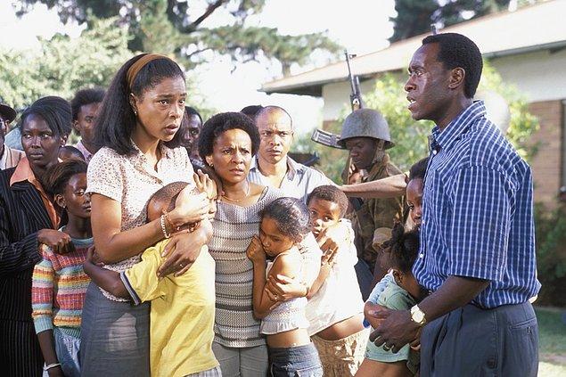 7. Otel Ruanda (2004) | IMDb: 8.3