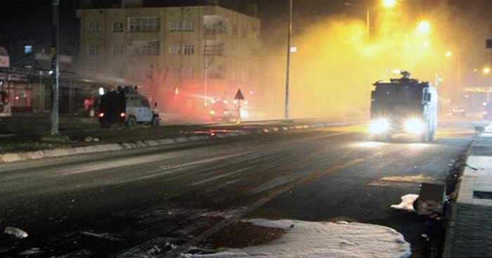 Silopi'de PKK Yandaşları Polisle Çatıştı: 2 Yaralı