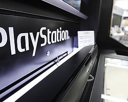 'Playstation Network Trafiğini Bozdular'