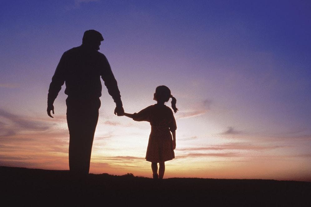 Sadece Babasıyla Yaşayan Kızların Çok İyi Bildiği 13 Durum