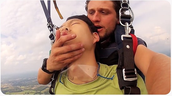 Paraşütle Atlama Sırasında Korkudan Baygınlık Geçiren Adam