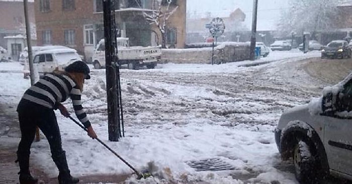 İzmir-İstanbul Yolu Trafiğe Kapandı