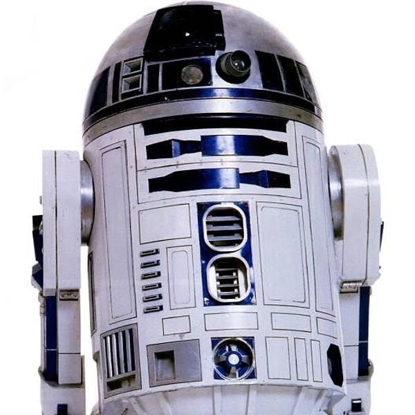 1. R2-D2 / Yıldız Savaşları Serisi
