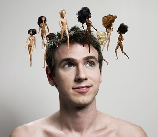 Kadınlar İçin "Erkeklerin Yedi Saniyede Bir Seks Düşündüğü" Bir Dünyada Yaşamanın 14 Zorluğu