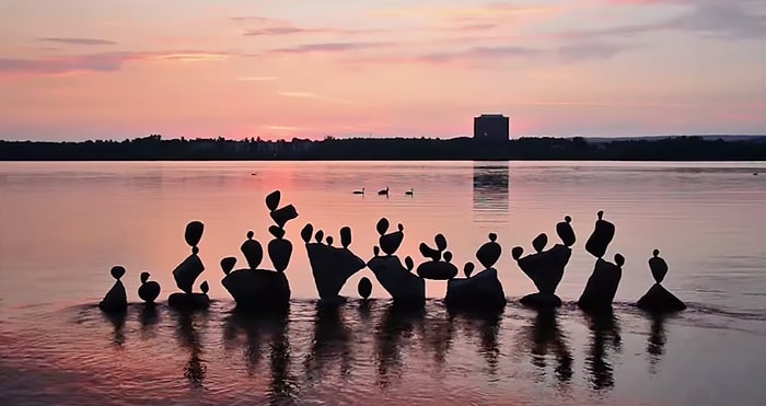 Gözlerinize İnanamayacağınız Bir Taş Dengeleme Sanatı