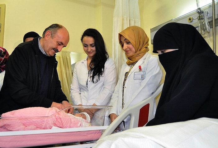 Müezzinoğlu'nun Kızından 'Kariyer' Açıklaması: 'Babam Yanlış Anlaşıldı'