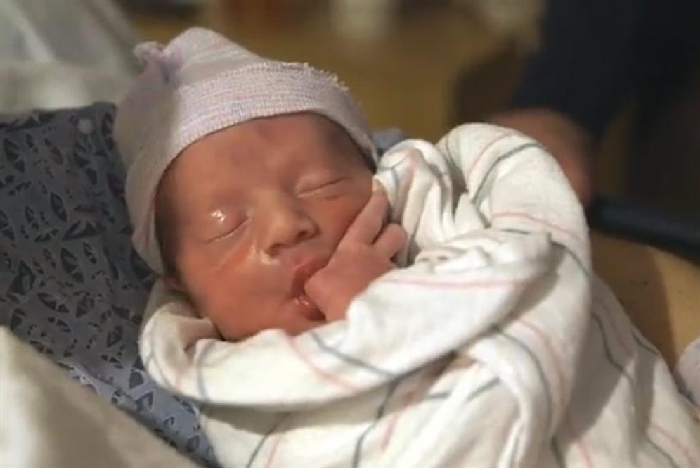 Yeni Yılın İlk Bebekleri Dünyaya Hoş Geldiniz!