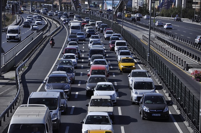 Trafikte 10 Yılda 42 Bin Kişi Can Verdi