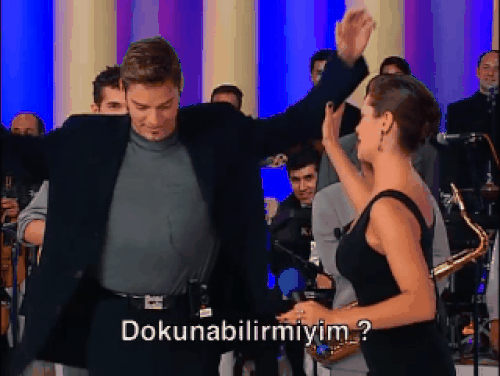 s-03f00cbce1ce573a86a900305001b650fd65aab8.gif