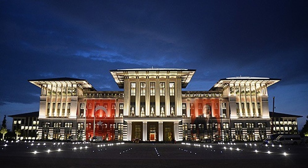 'Ak Saray'da Oda Büyüklüğünde Zırhlı Para Kasa' İddiası