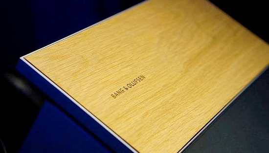 Bang & Olufsen'in Ahşap Müzik Tableti