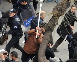 Bildiri Dağıtanlara Polisten Sopalı Müdahale!