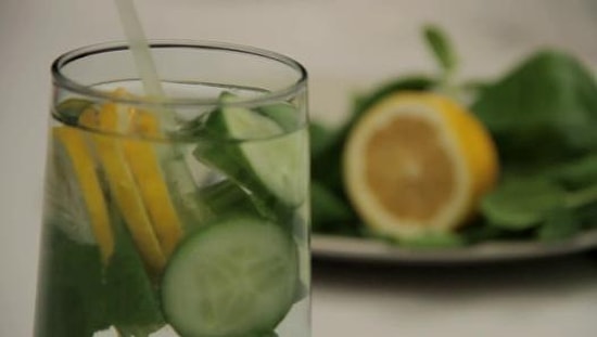 Baş Ağrısını Geçiren İçecek Yapma Yöntemi