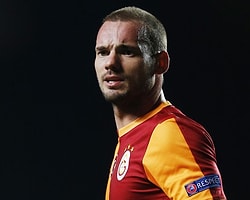 Sneijder, Galatasaray'da Kalıyor