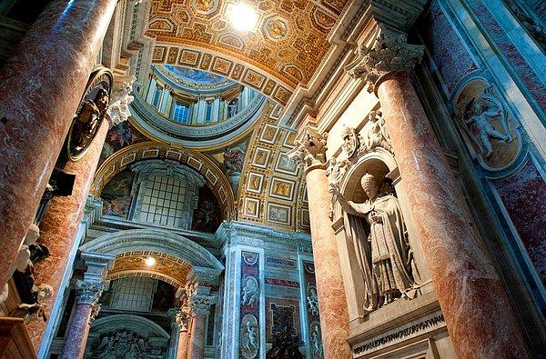 13. Aziz Petrus Bazilikası, Vatikan
