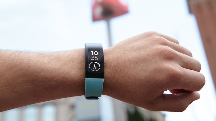 Sony SmartBand Talk Türkiye'de Satışa Sunuldu