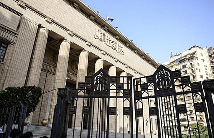Mısır'da Ateist Öğrenciye 3 Yıl Hapis Cezası