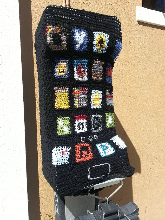 8. Akıllı ankesörlü telefon.