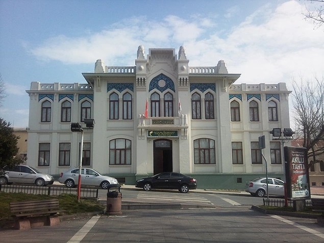Fatih Belediye Binası