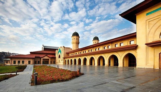 17. Sütlüce Mezbahası (Haliç Kongre Merkezi)
