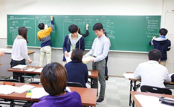 5. Tokyo Üniversitesi mühendislik bölümü öğrencilerinin hepsi