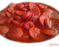 Salçalı Sosis Tarifi
