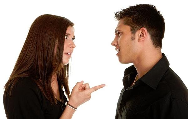 13. Araştırmalara göre, erkekler sadece kaybetmekten korktuğu kadınlarla tartışmaya girmez.