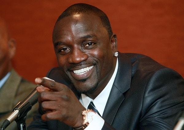 22. Şarkıcı Akon'ın gerçek adı; Aliaune Damala Bouga Time Puru Nacka Lu Lu Lu Badara Akon Thiam'dır.