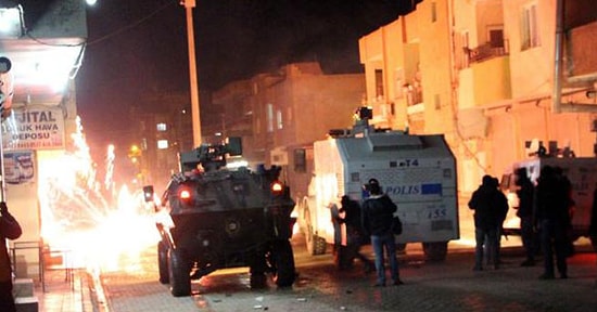 Mardin'de Olaylı Gece: 2 Polis Yaralı